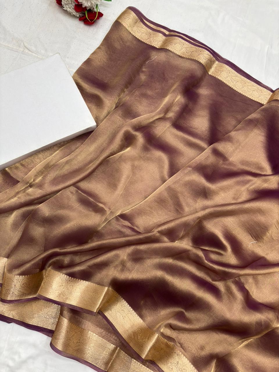 Pure Tissue Silk Saree in Dual Shades with Elegant Woven Border